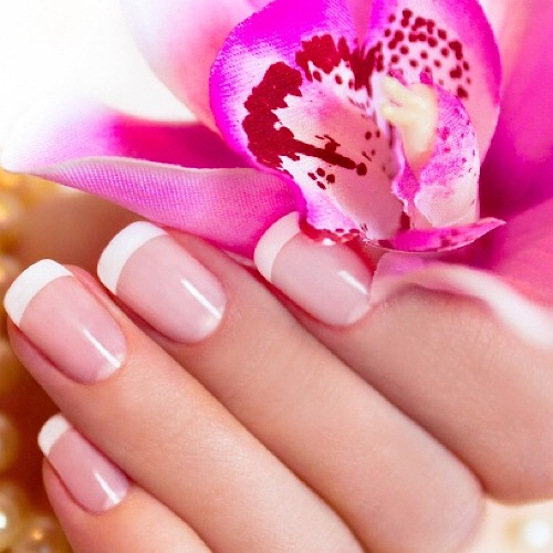 V Nails & Spa NSB - Manicure